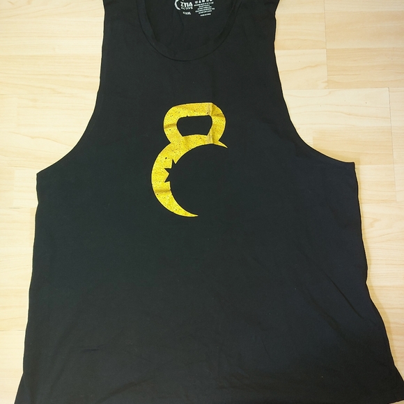 FINAL PRICE. ZYIA CLEAROUT!! Black Gold Kettle Moon Tank - Picture 2 of 5